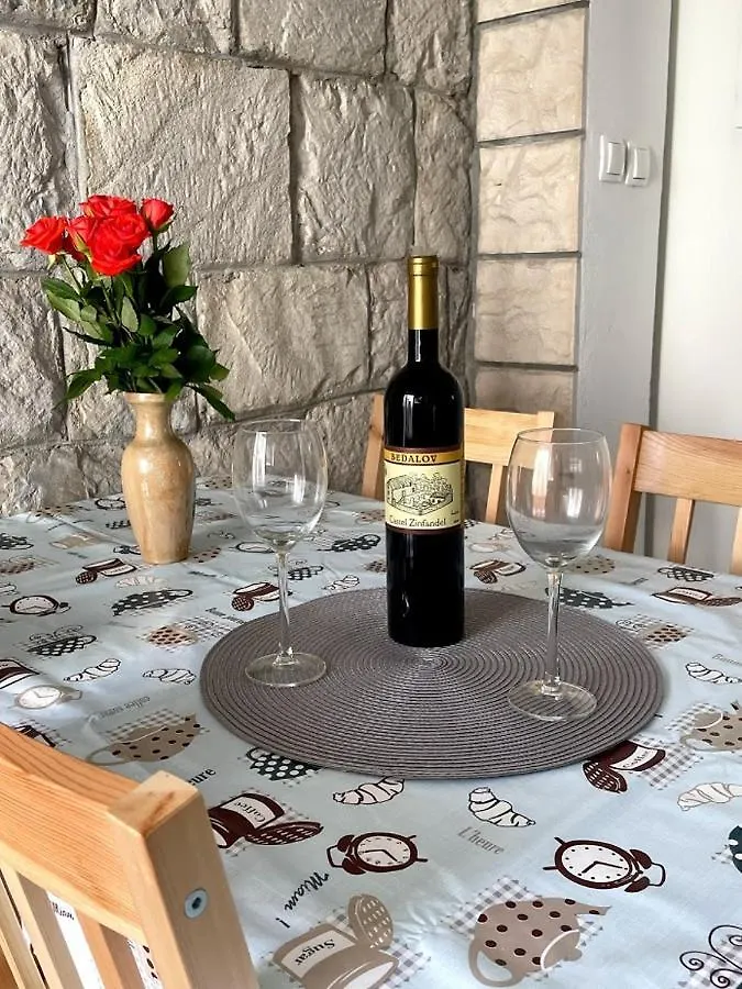 Studio Apartment Marija, With Beaches Nearby Kastela