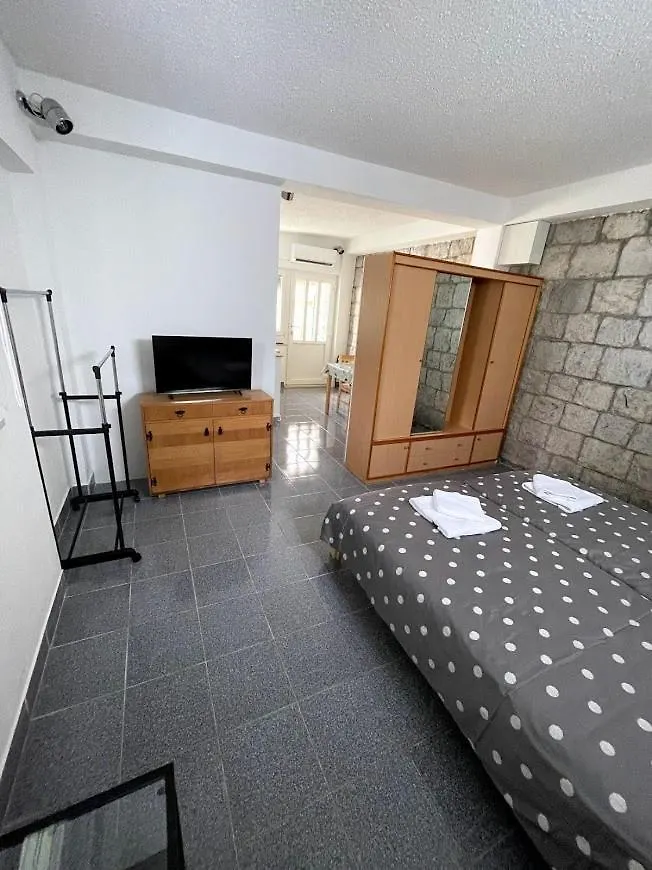 Studio Apartment Marija, With Beaches Nearby Kastela Croatia