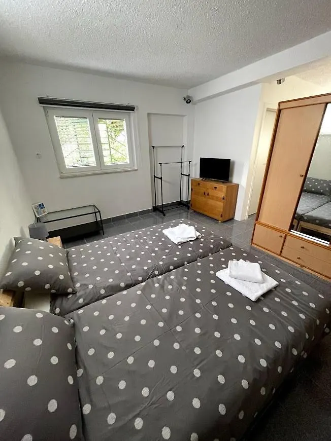 Studio Apartment Marija, With Beaches Nearby Kastela