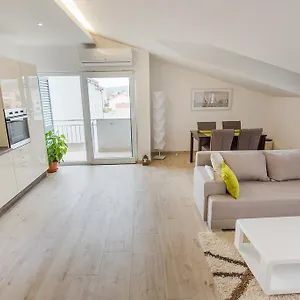 Apartment Grabovac, Kaštela